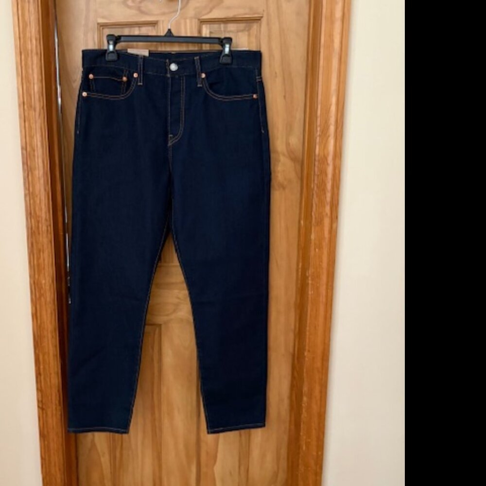 NWT Levi's Wedgie Fit jeans